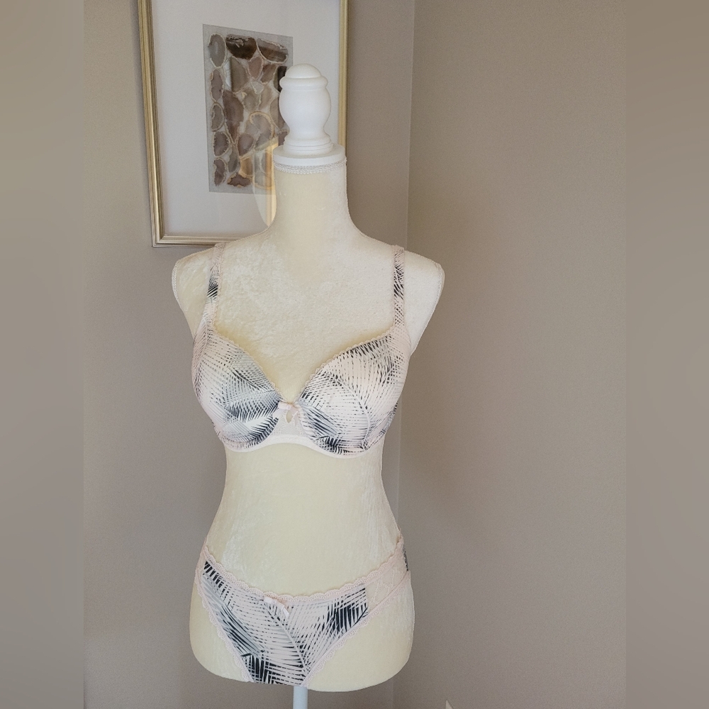 Body by Victoria Matched Set